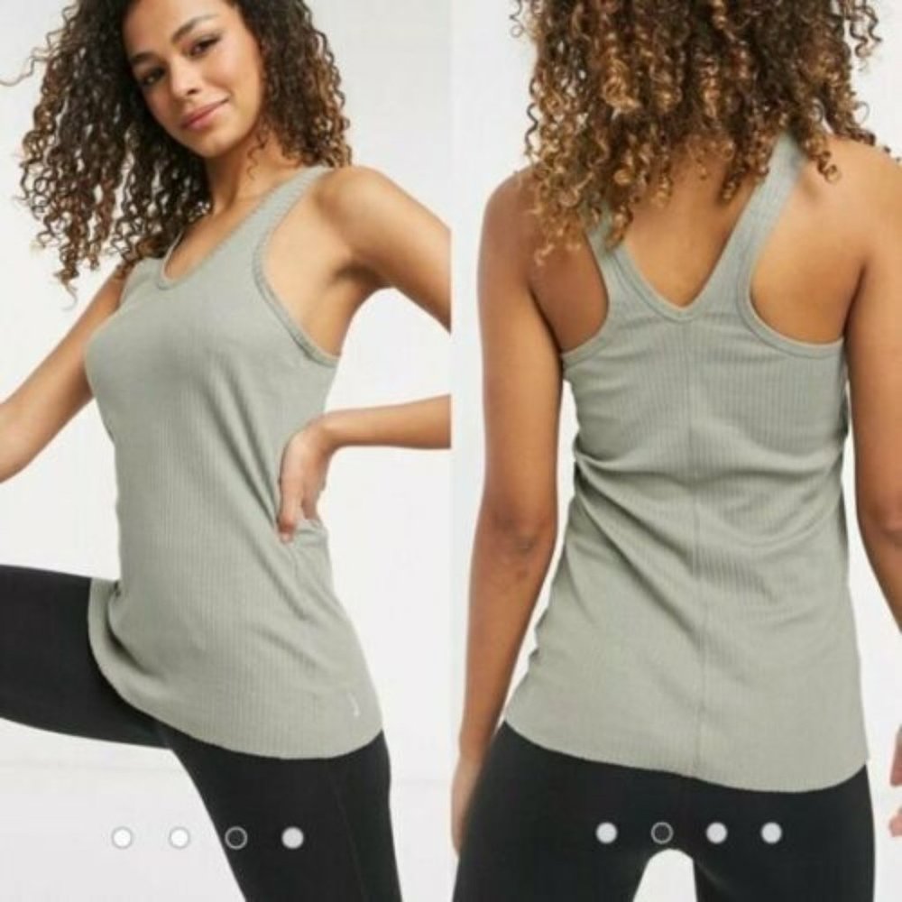 Nike Ribbed Yoga Tank
